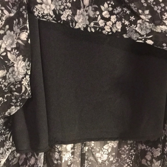 Skirt w/slip attached - Picture 2 of 5